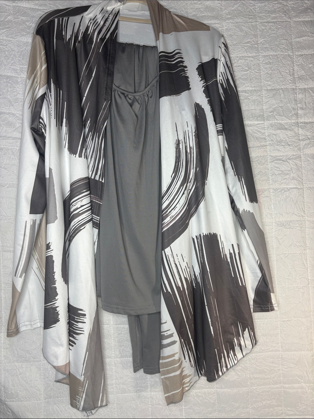 Women’s 3 Pc Lounge Set Gray Abstract Duster Cardigan Cami Leggings Size M